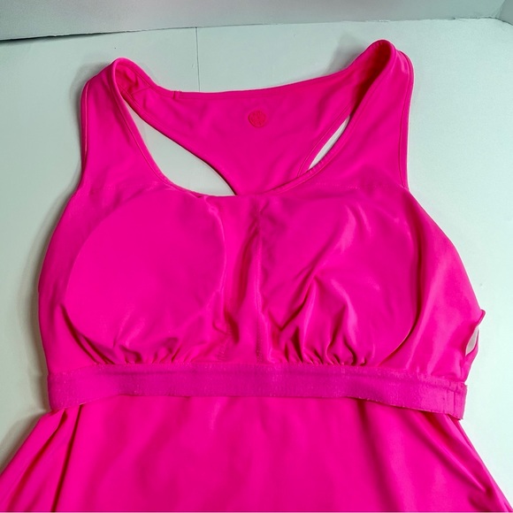 LILLY PULITZER Luxletic Racerback Pink Top Scalloped Hem Built-In Bra Size Med. - Picture 4 of 8